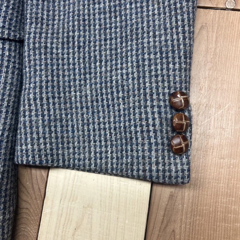 Vintage Pendelton Tweed Jacket 42 Long Split Back 2 Button Wood Button Made USA - Picture 5 of 10